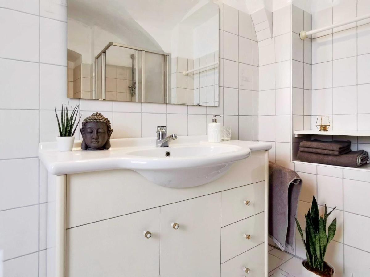 Ferienwohnung Himmelberg 80M2 In Der Altstadt Und Toll Fuer Familien Klagenfurt am Woerthersee Buitenkant foto