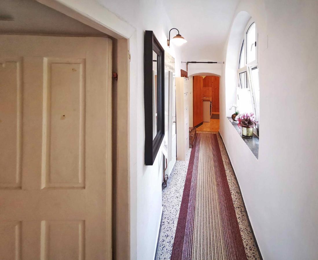 Ferienwohnung Himmelberg 80M2 In Der Altstadt Und Toll Fuer Familien Klagenfurt am Woerthersee Buitenkant foto